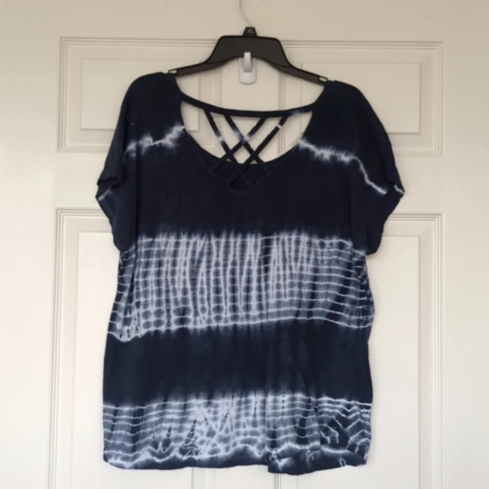 Lane Bryant Blue & White Tie Dyed Strappy T Shirt Top Size 14/16 - Picture 3 of 6